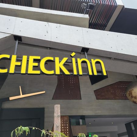 Check Inn Taichung Zhongshan Экстерьер фото