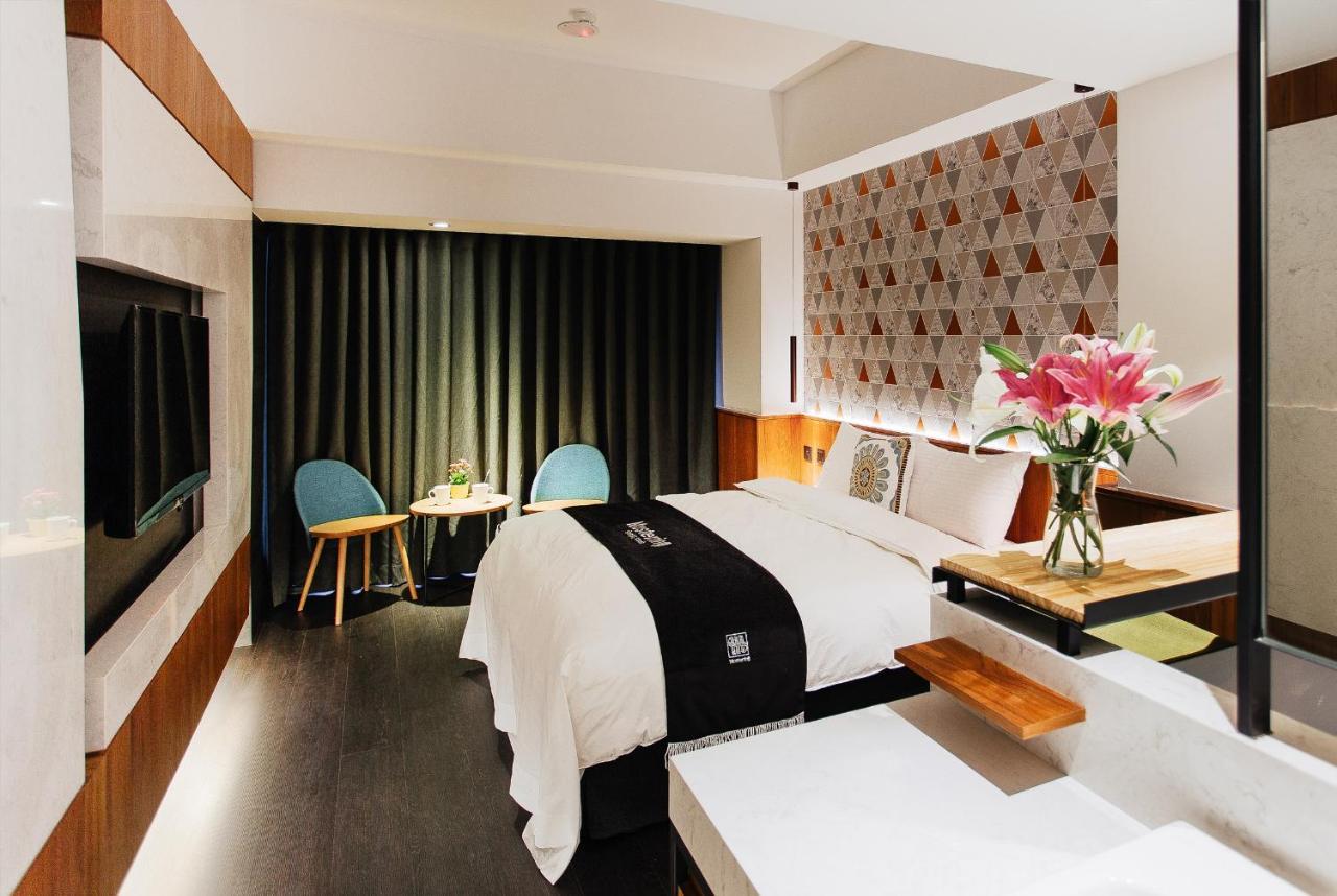 Check Inn Taichung Zhongshan Экстерьер фото