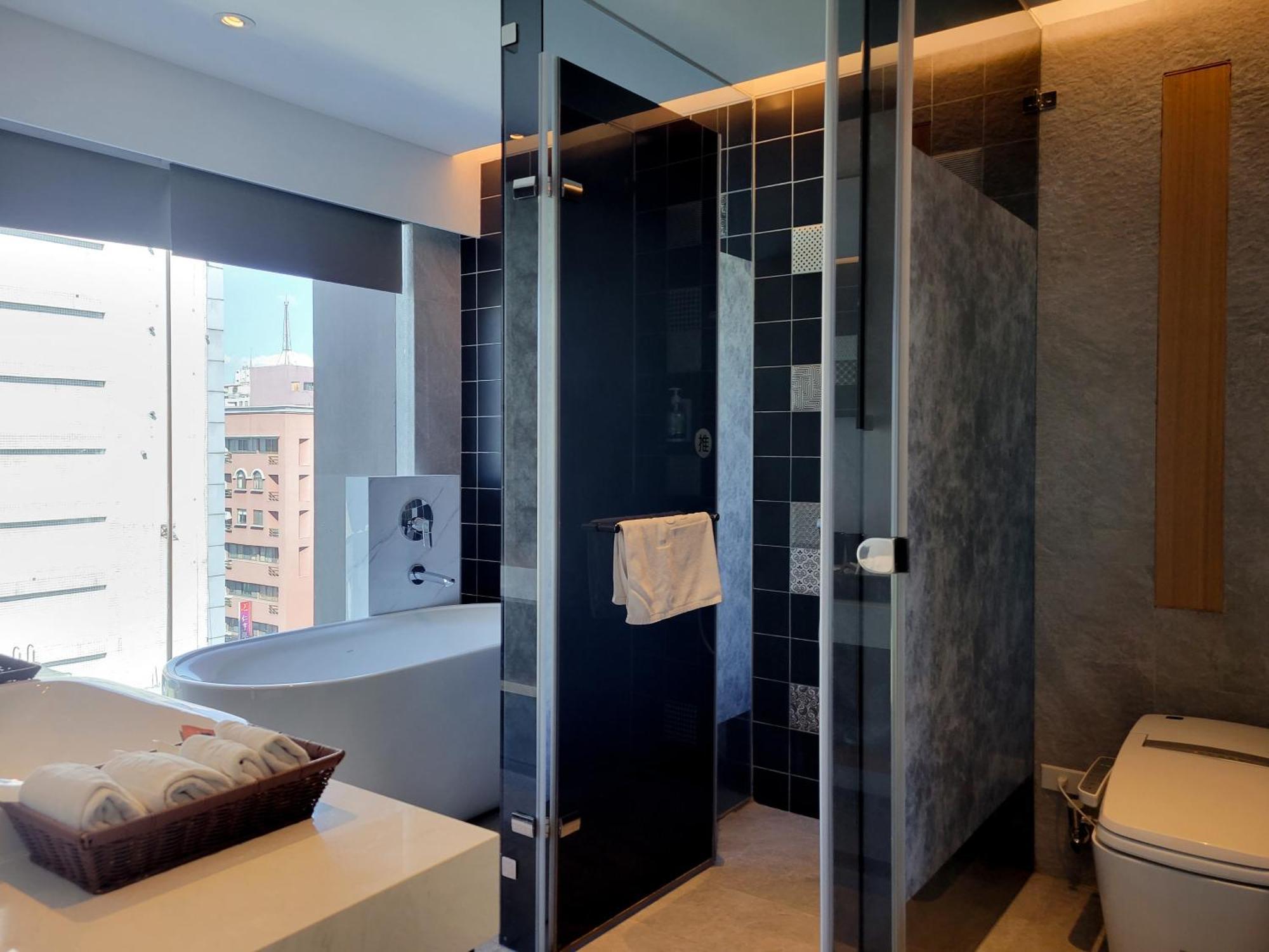 Check Inn Taichung Zhongshan Экстерьер фото