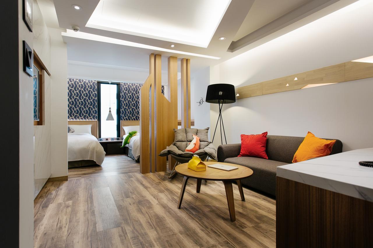 Check Inn Taichung Zhongshan Экстерьер фото